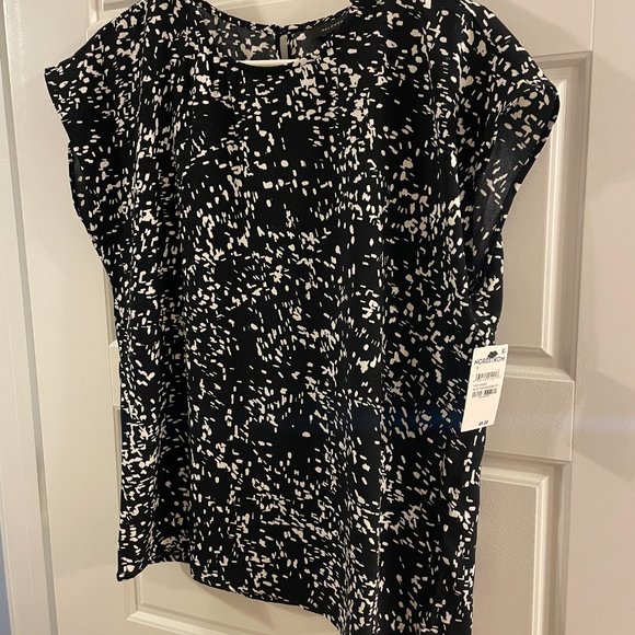 Small Black and Ivory Halogen Blouse - Picture 6 of 6